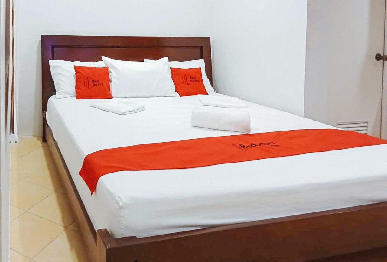 Reddoorz At David'S Travellers Inn Cavite General Trias  Экстерьер фото